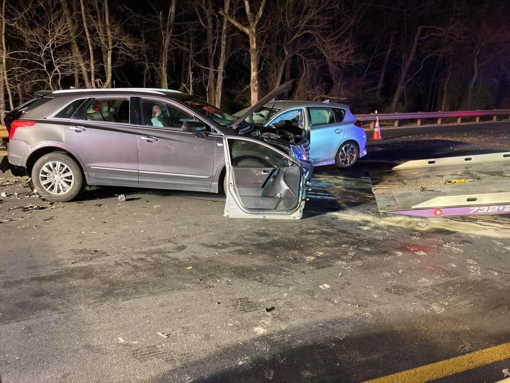 Serious Crash in Lakehurst Closes&nbsp;Circle