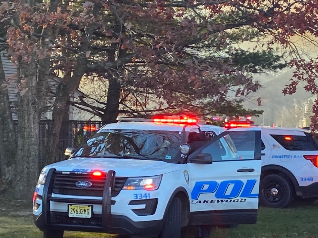 Crash in Lakewood Causes Mass&nbsp;Evacuation