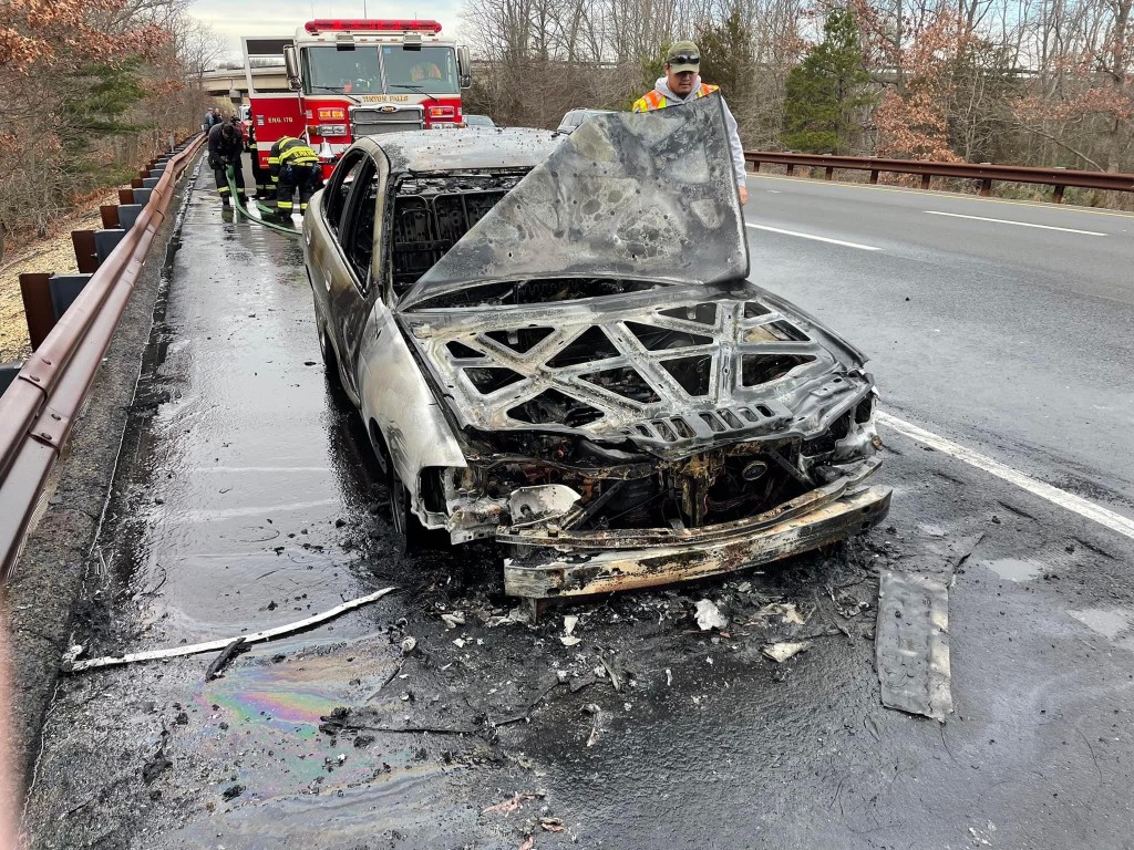 Vehicle Fire in Tinton Falls On&nbsp;GSP