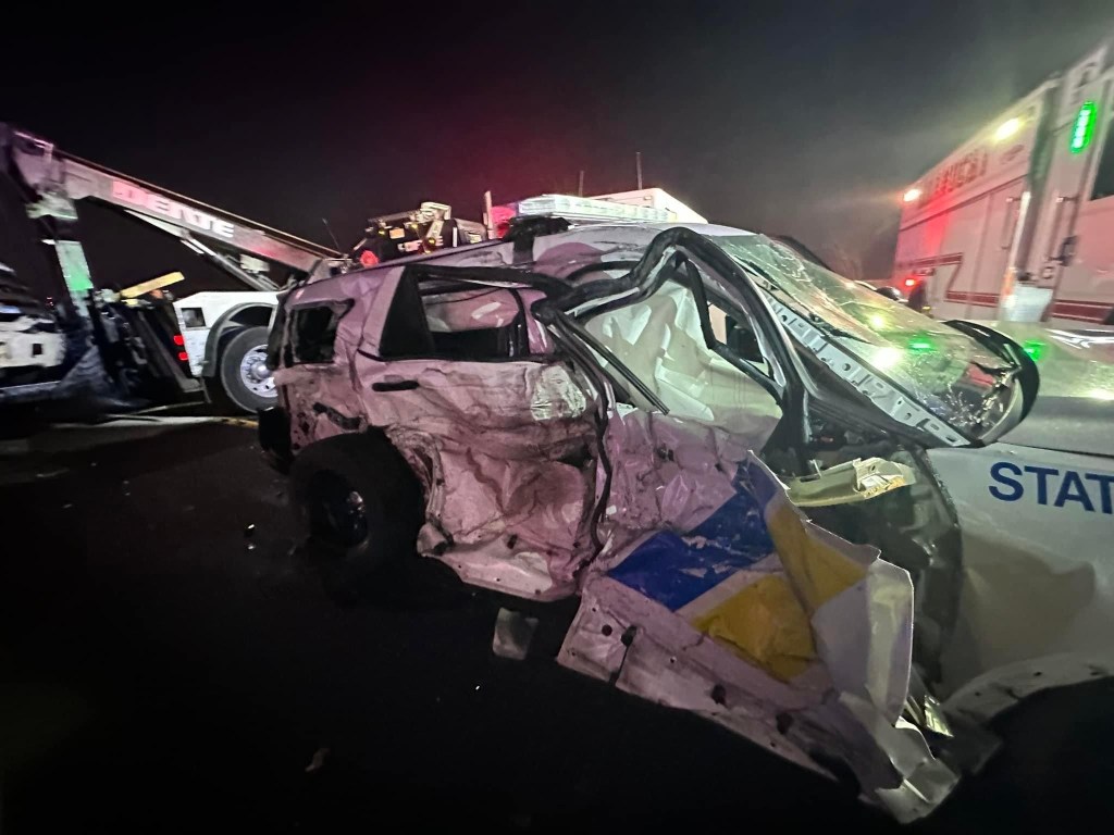 Heavy Duty Tow Truck Crashes Into Accident&nbsp;Scene