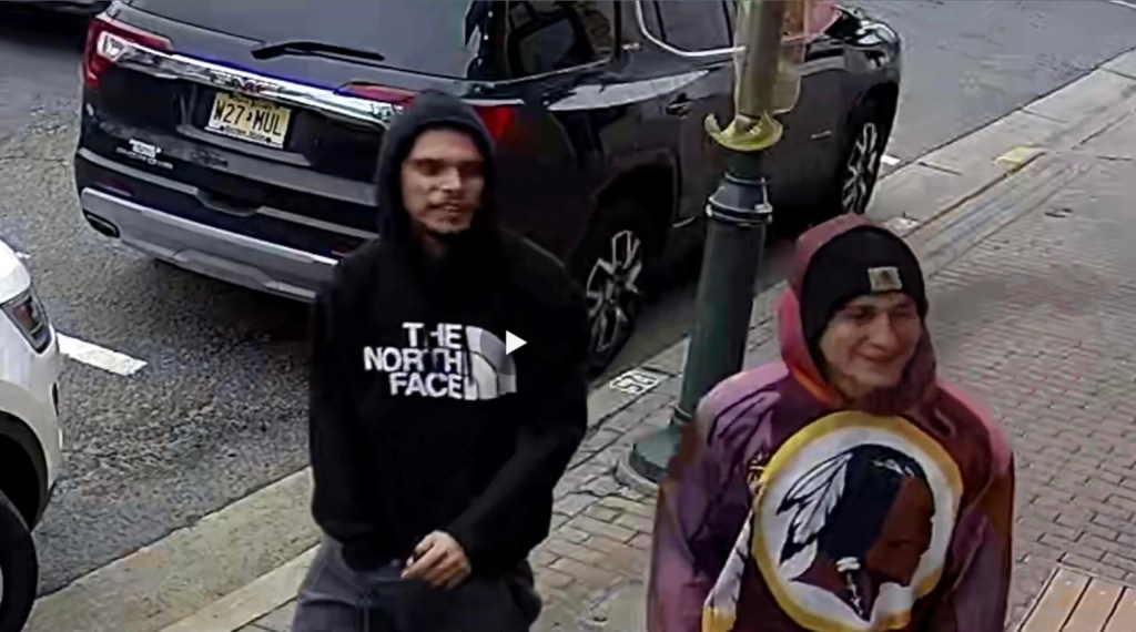 Police Seek Public’s Help Identifying 2&nbsp;Men